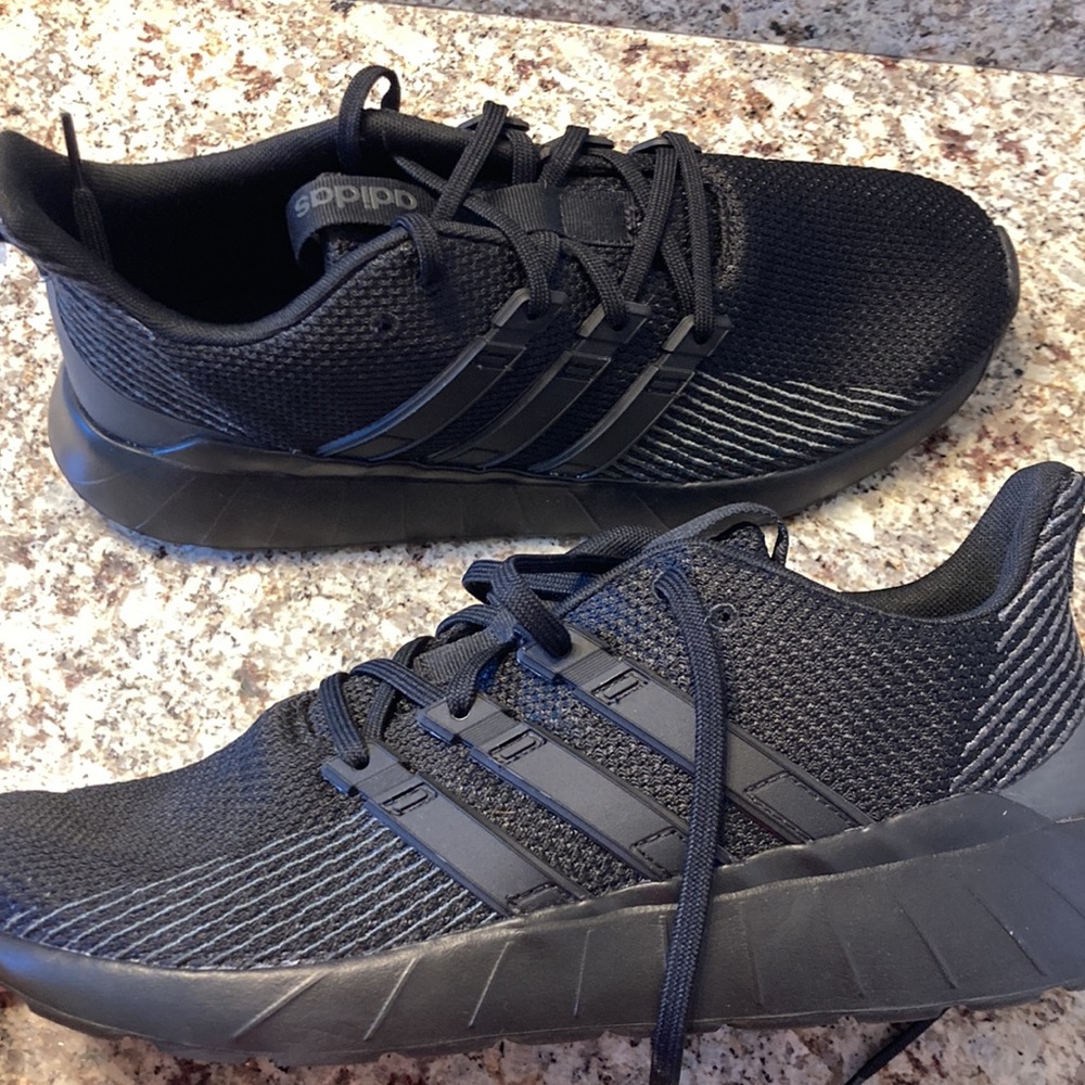 Adidas - Picture 5 of 5